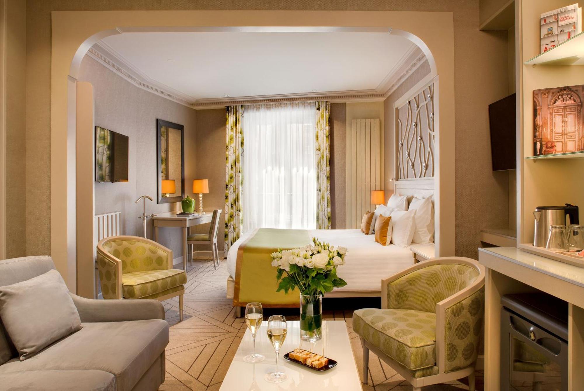 Rochester Champs Elysees Parijs