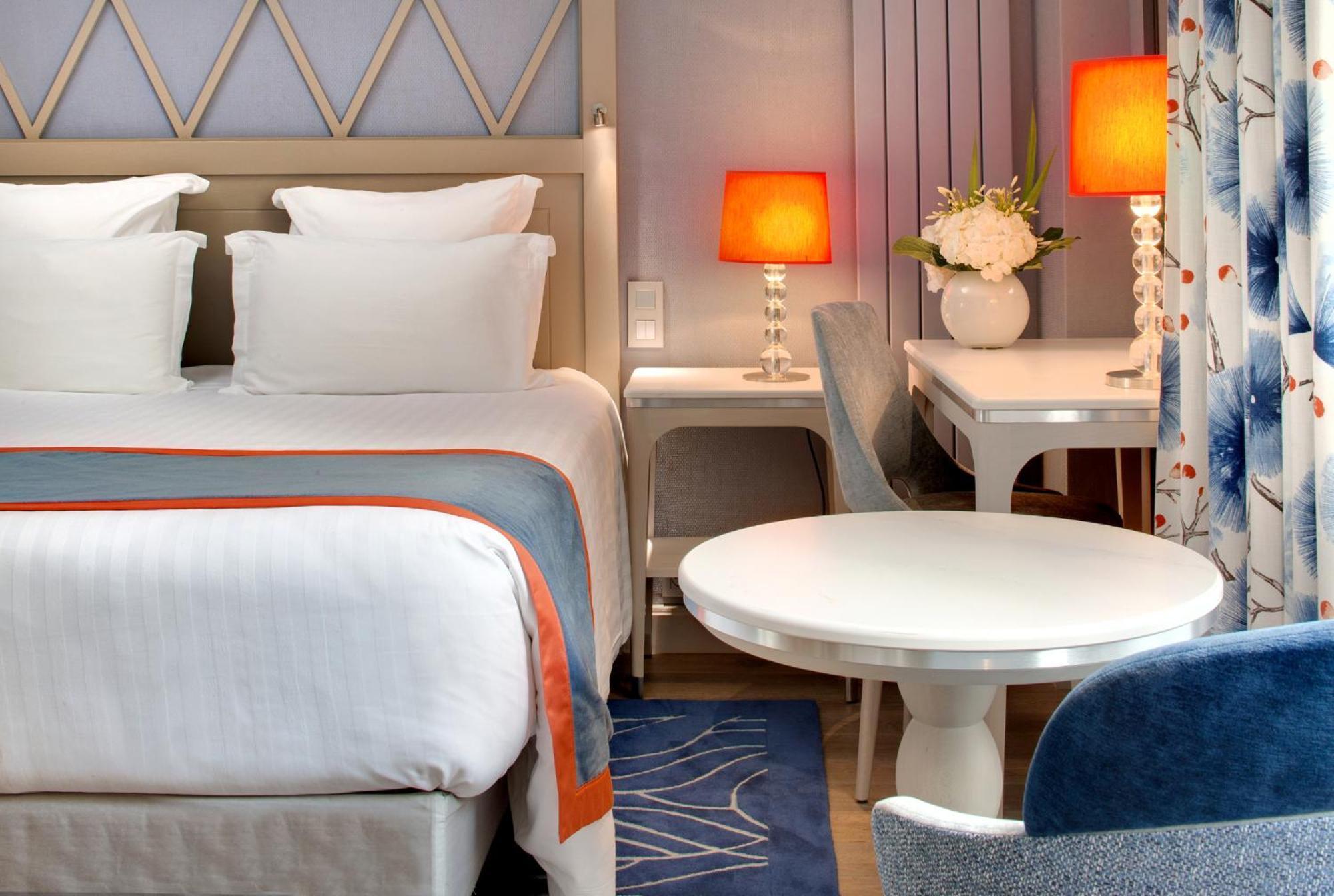 Rochester Champs Elysees Hotel 4*